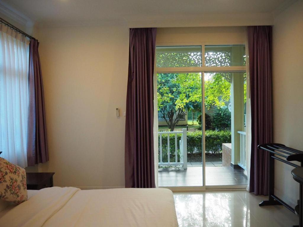 Ruen Maihom Riverside Cottage Kanchanaburi Extérieur photo